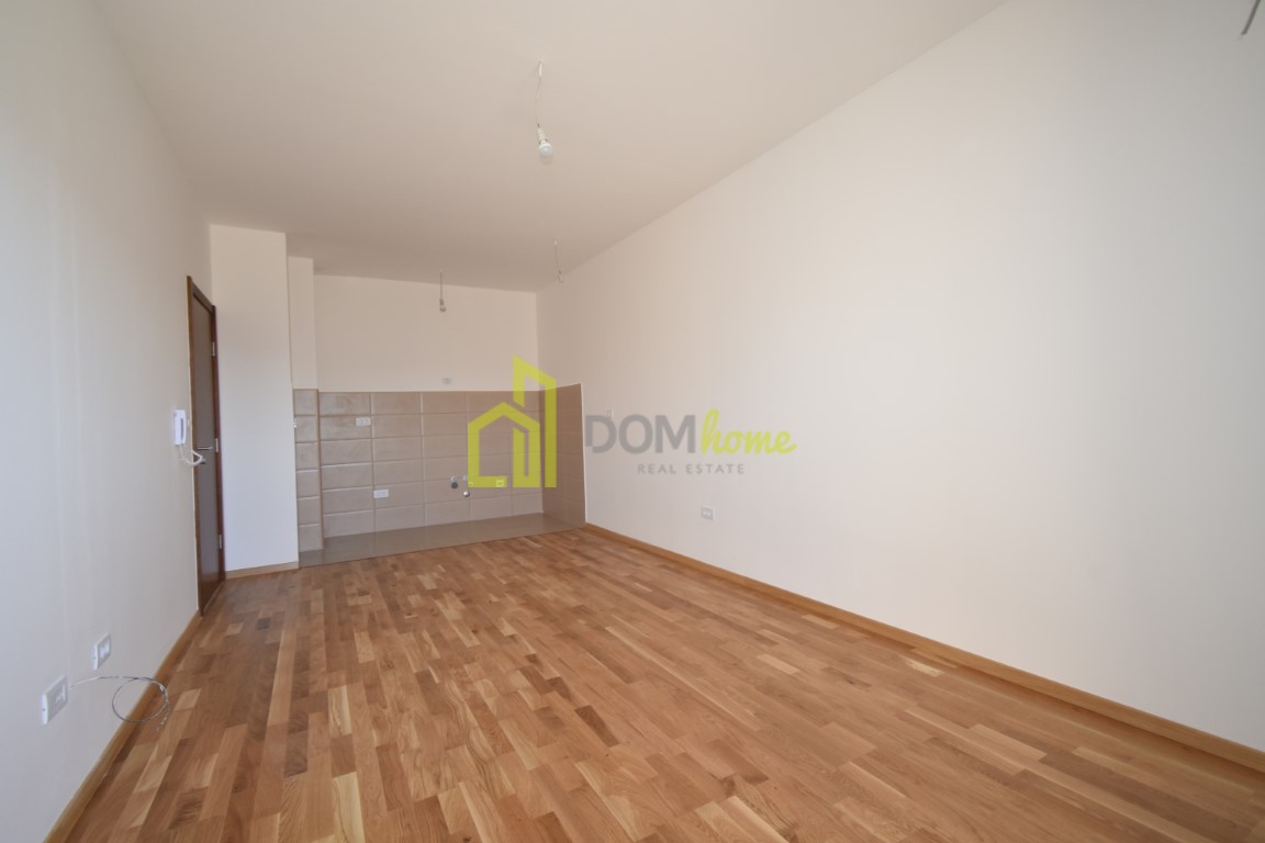 Jednosoban stan 43m2, Tuški put